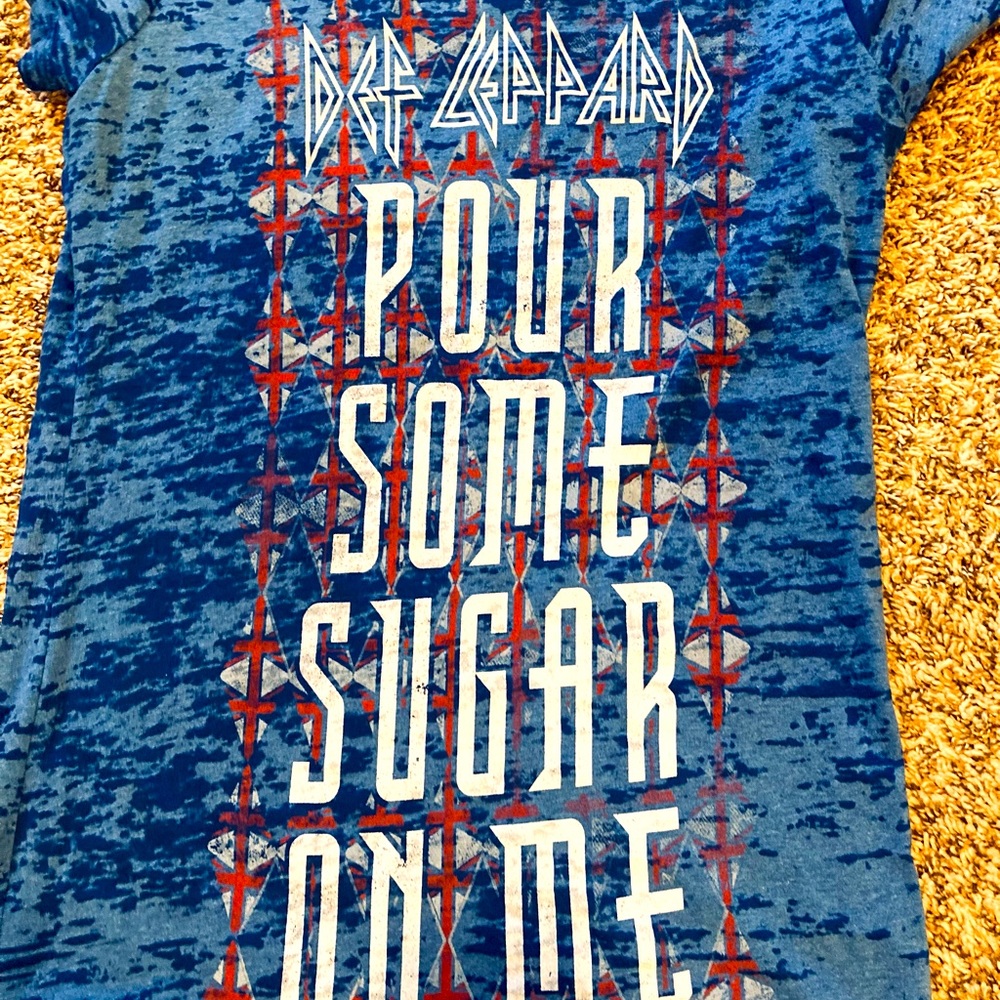 Def Leopard Burnout Tee